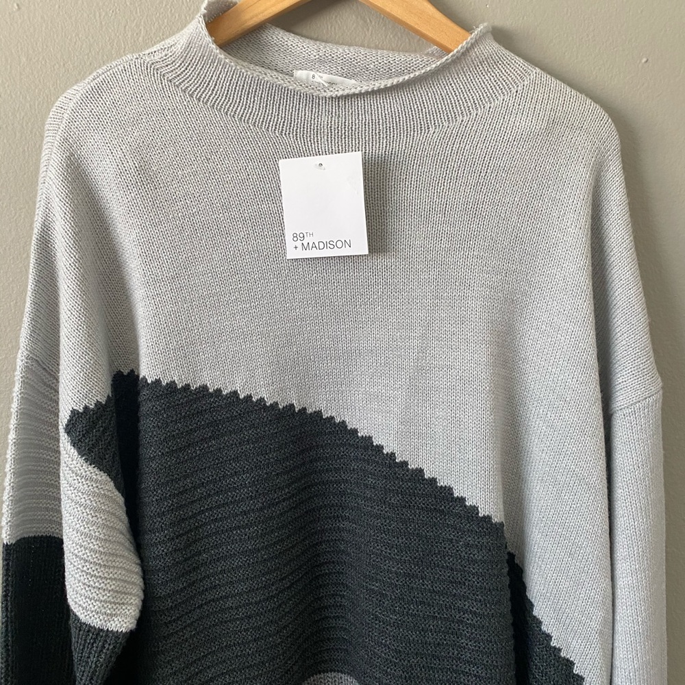 NWT 89th + Madison Pullover
